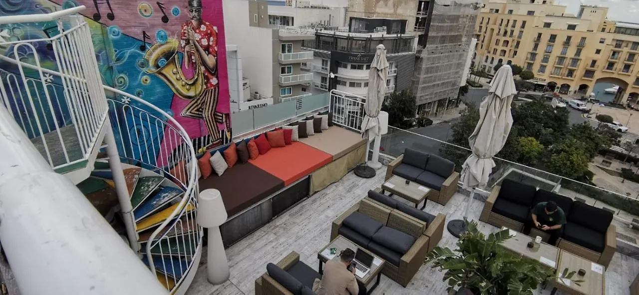 Marco Polo Party Hostel